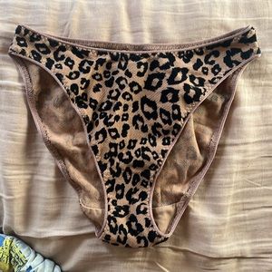 ARQ Marianne Undies, like new, size small